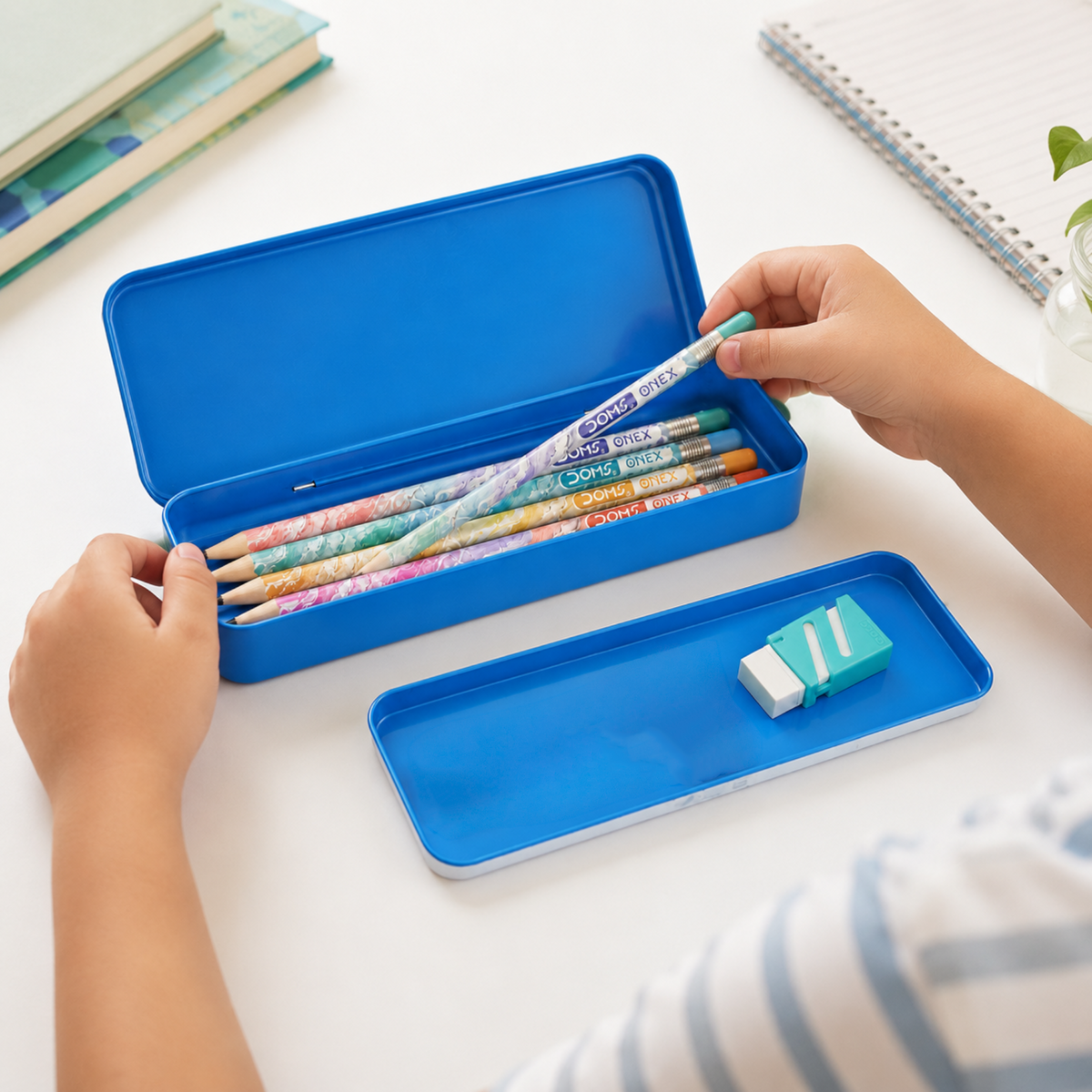 DOMS TOM & JERRY High Energy Metal Tin Pencil Box | Durable Kids Storage Case | Spacious & Travel-Friendly | Official licensed Merchandise